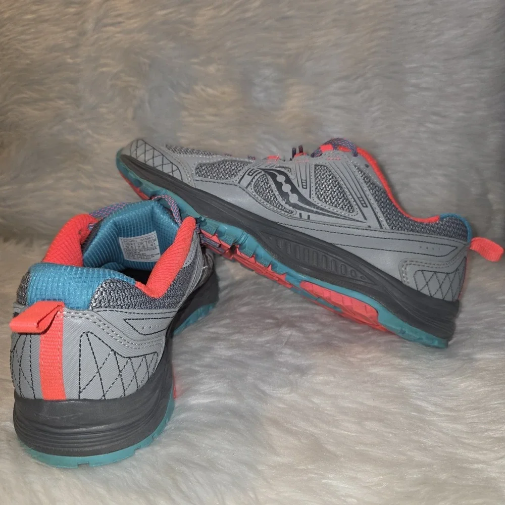 Women's Trail Running Shoes - Saucony Excursion TR10 - Size 9.5 - S15301-1